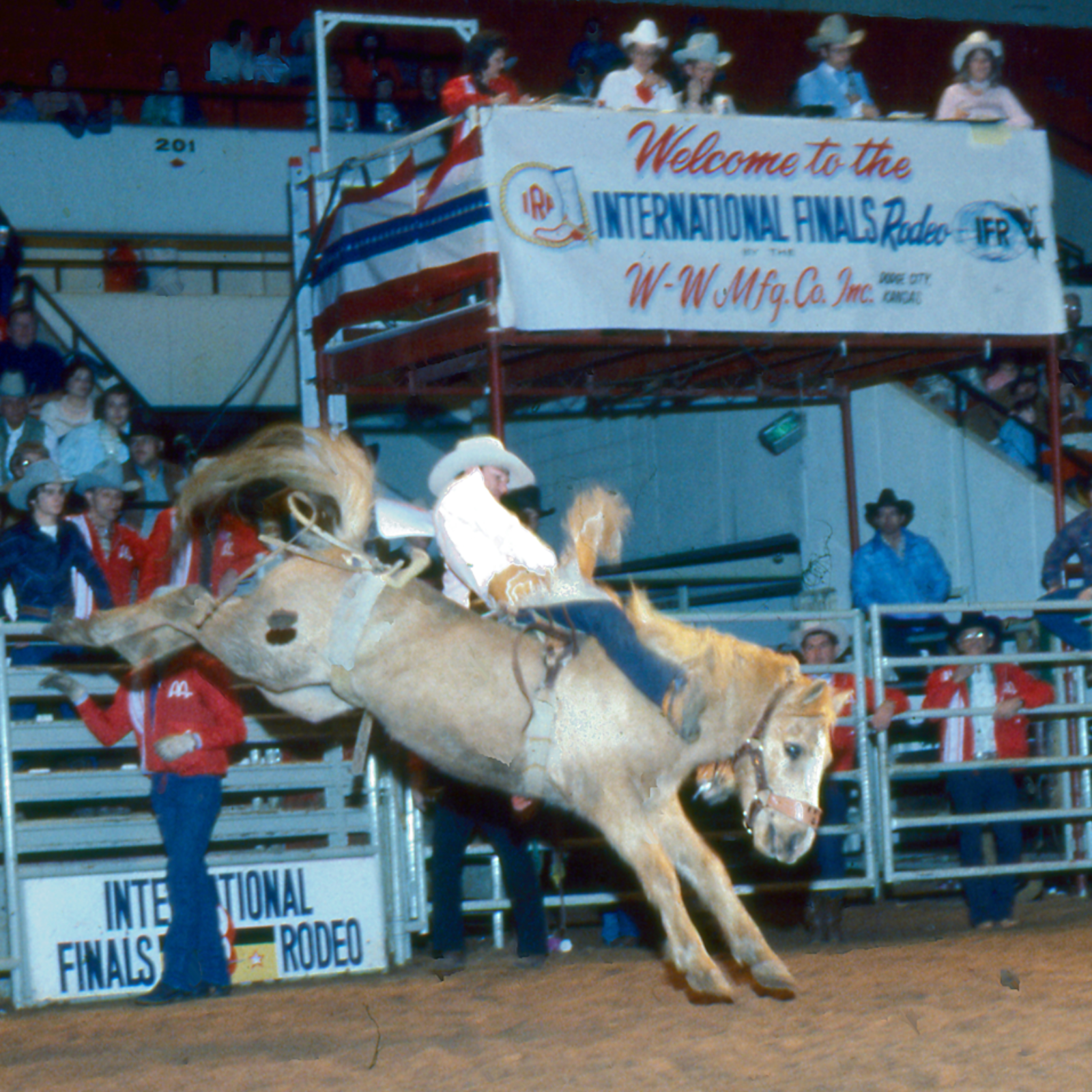 Episode #165 – Ronnie Williams Part 2: Pals Of Tales On The Rodeo Trail